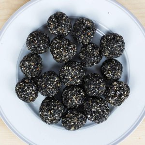 Black Till Laddu - 400gm